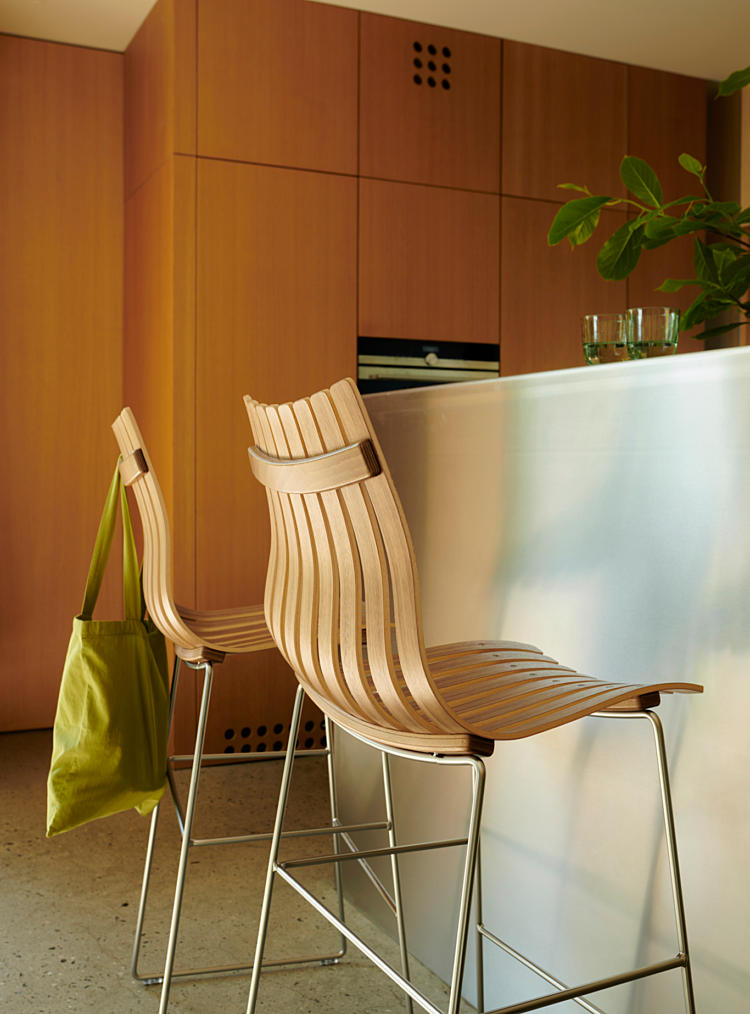 Scandia Bar Stool
